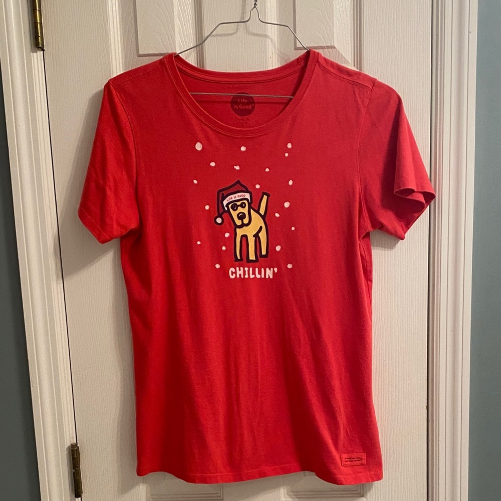 Life Is Good Women’s Sz Medium Santa Rocket Christmas Tee - Excellent Condition